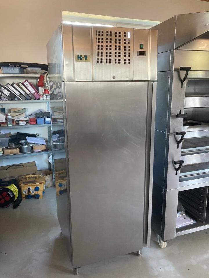 Kühlschrank K+T EU KU 650 CNS, Edelstahl für 800€ VB€