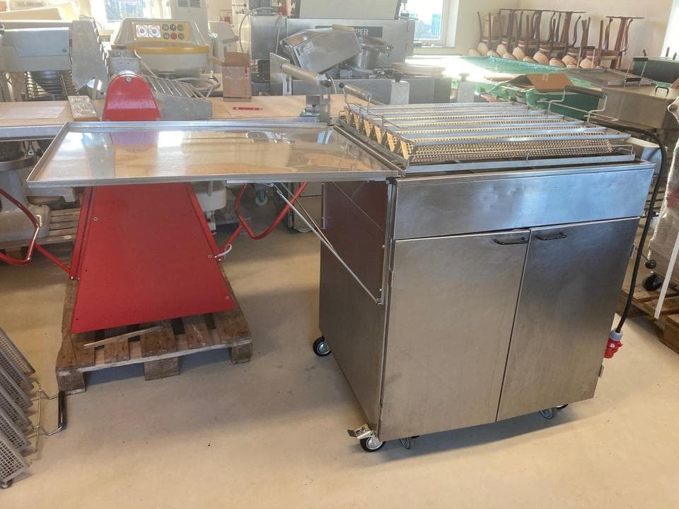 Fettbackgerät Jufeba, für 48 Gebäcke für 3800€