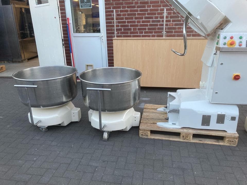 Spiralkneter Boku SK 120 AK ausfahrbar für 12900€